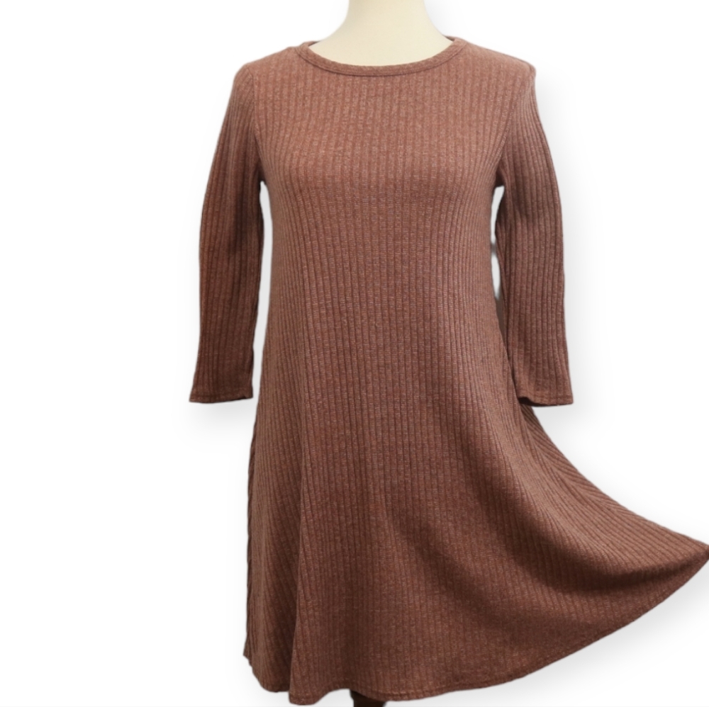 Pinc Ribbed Knit Shift Dress